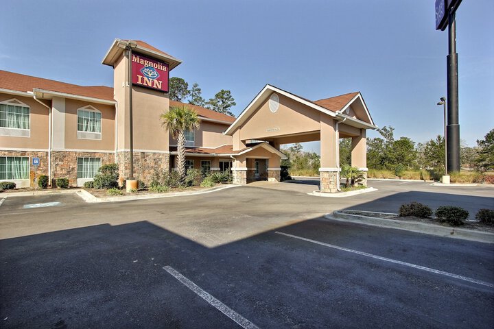 Magnolia Inn & Suites Savannah Airport