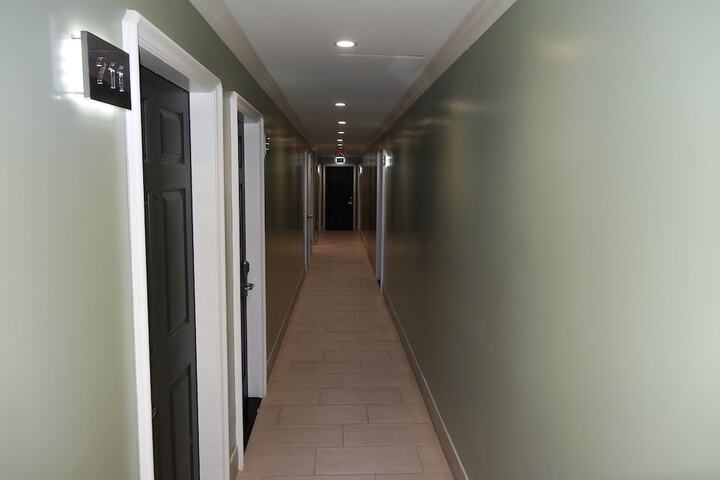 Ballroom/Hall 46 of 67