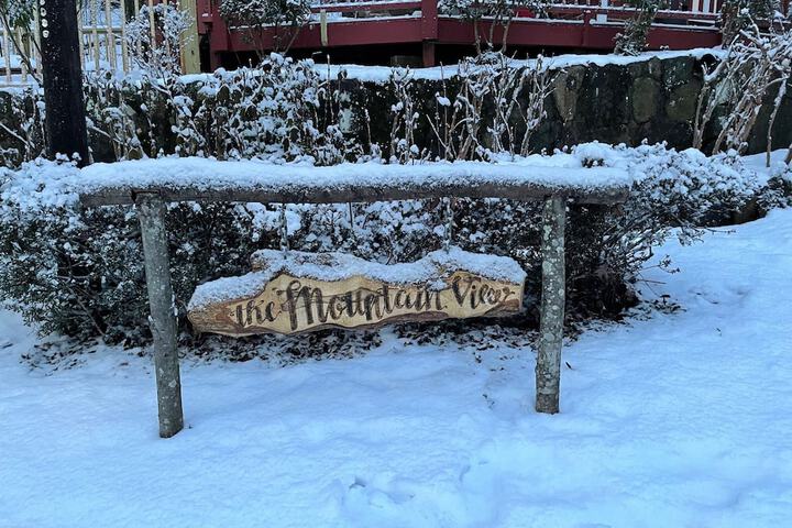 Mountain Aire Cottages Inn & Glamping