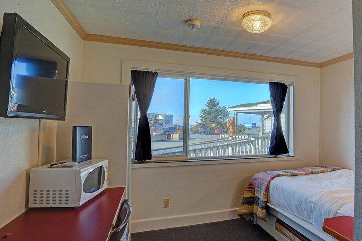 Room 78 of 183