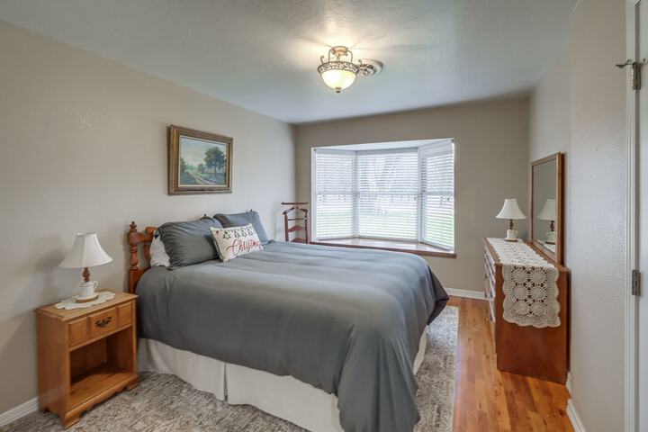 Peaceful Artesia Vacation Rental w / Orchard Views!