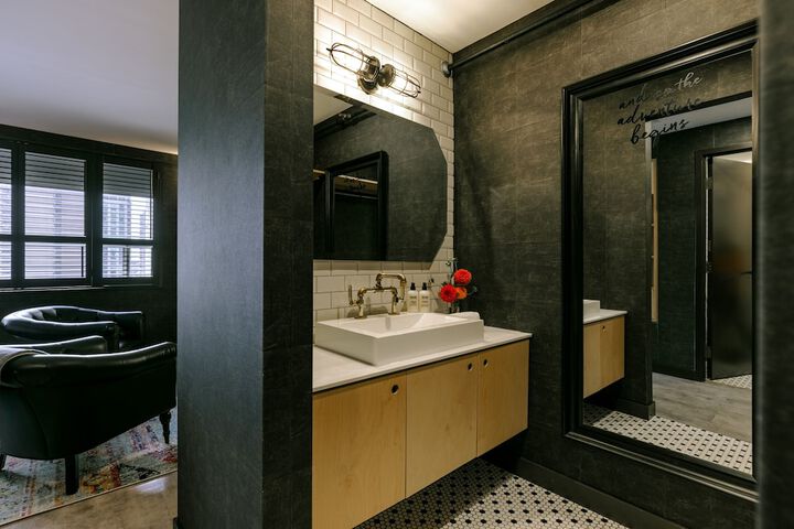 Room 10 of 55