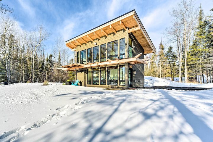 Office & Fire Pit: Waterfront Lake Superior Cabin!