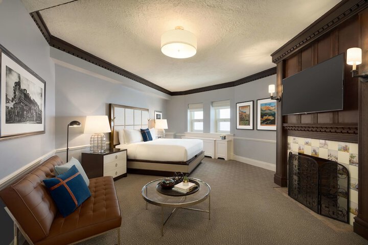 Room 119 of 165