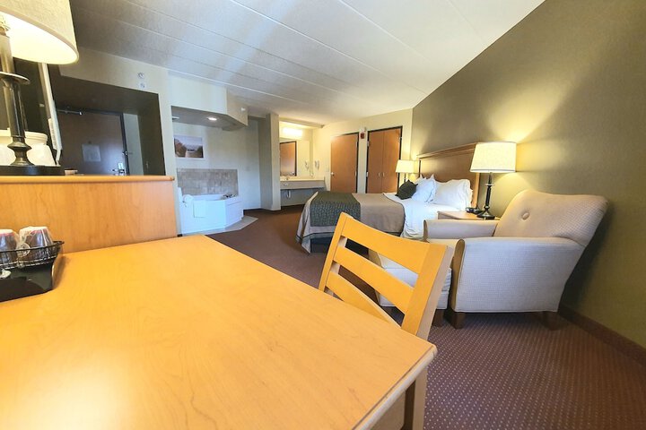 Room 32 of 66