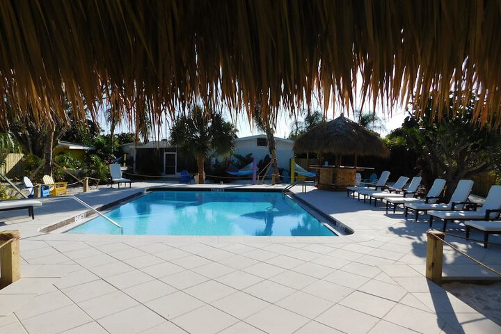 Pool 39 of 198