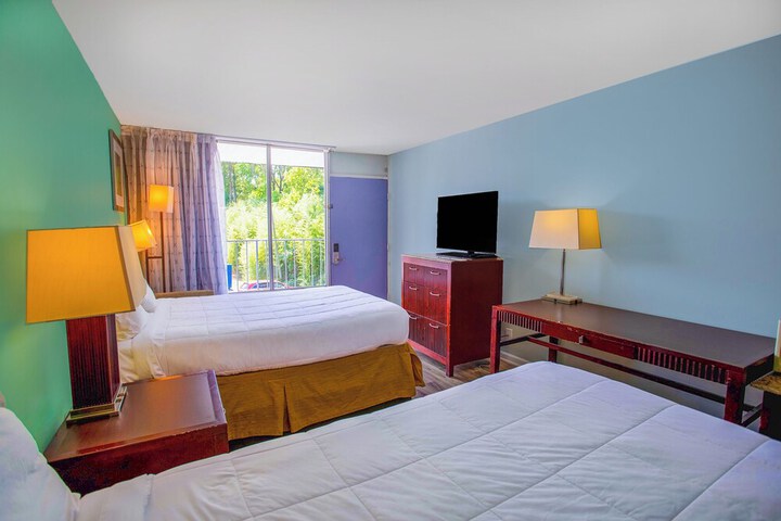 Room 14 of 39