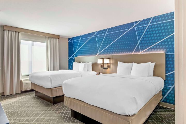 Room 17 of 29