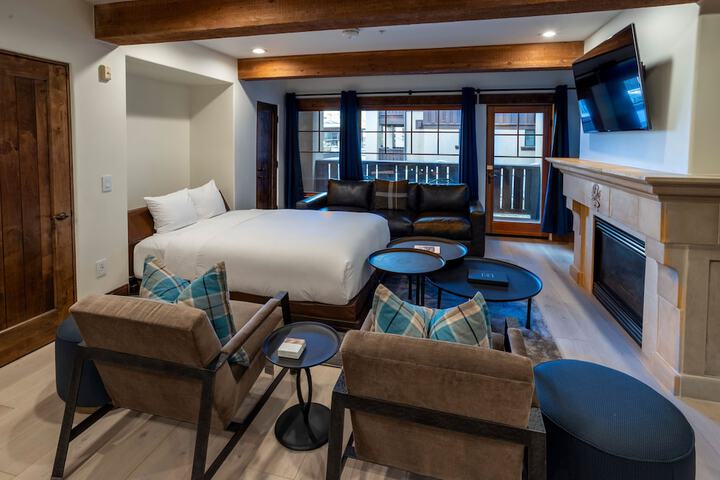 The Chateaux Deer Valley