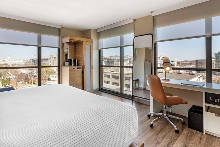 Room 22 of 49