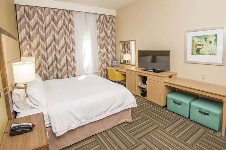 Room 33 of 56