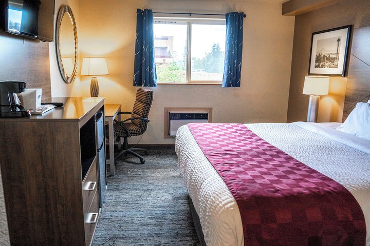 Room 22 of 37
