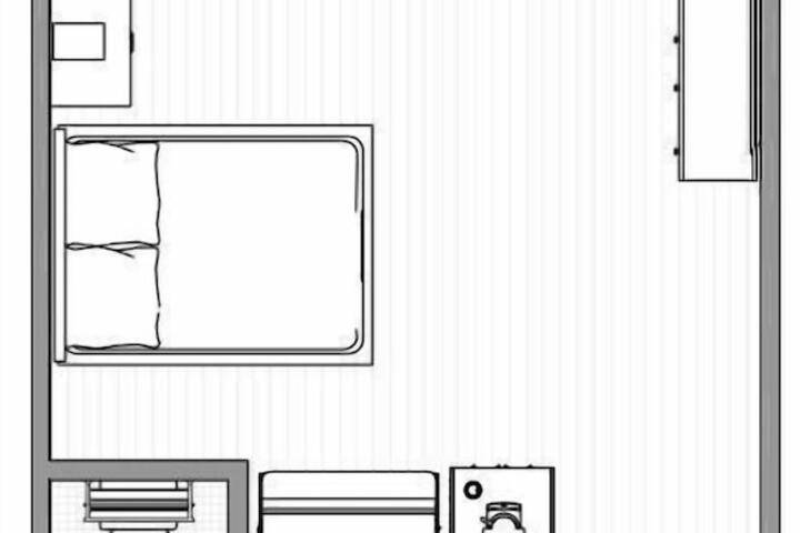 Room 21 of 43
