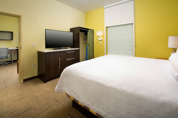 Room 15 of 30
