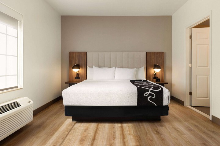 Room 29 of 63