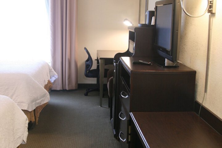 Hampton Inn & Suites Lino Lakes