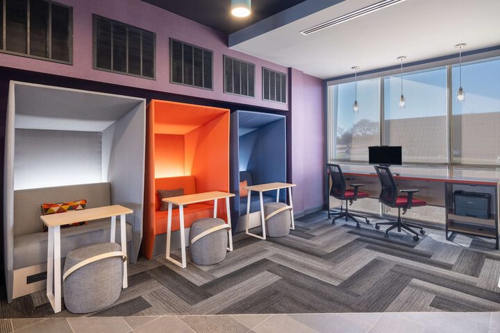 Business Center 25 of 25