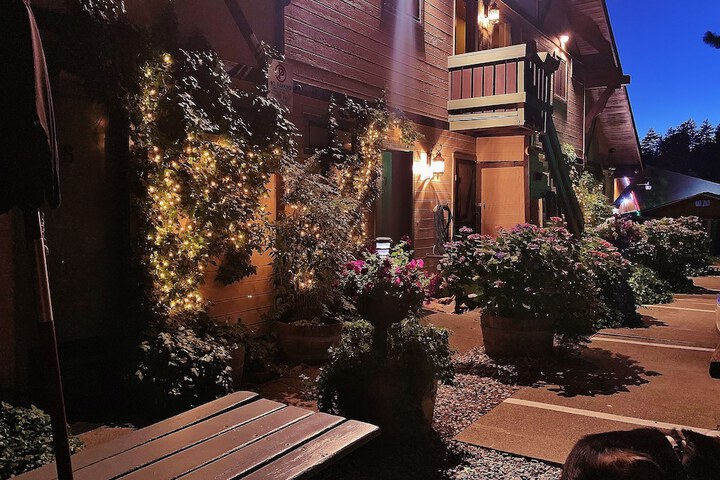 Hotel 5 of 130