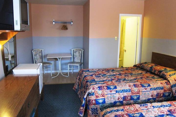 Room 7 of 16
