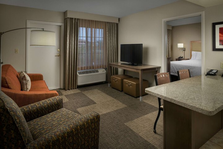 Room 34 of 49