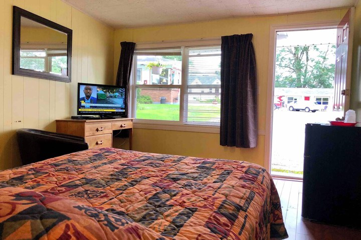 Room 72 of 92