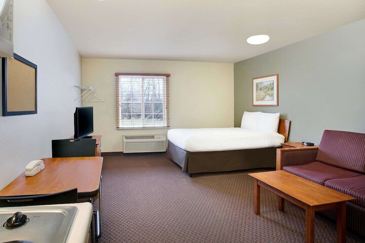 Room 14 of 25