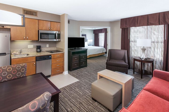 Room 12 of 28