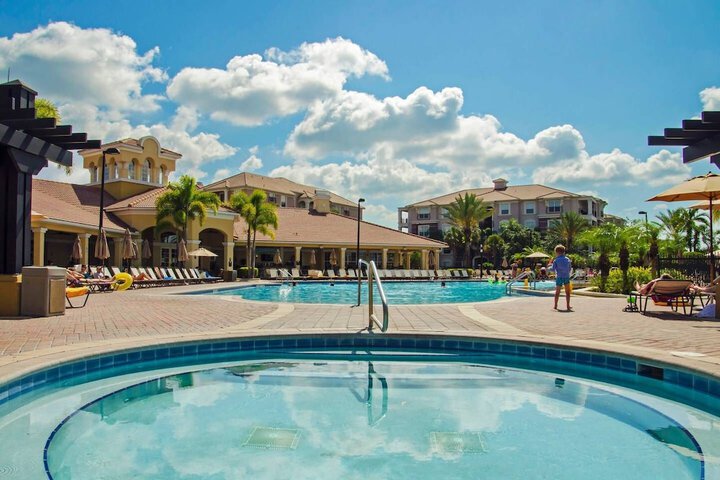 Pool 26 of 77