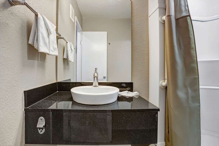 Room 20 of 29
