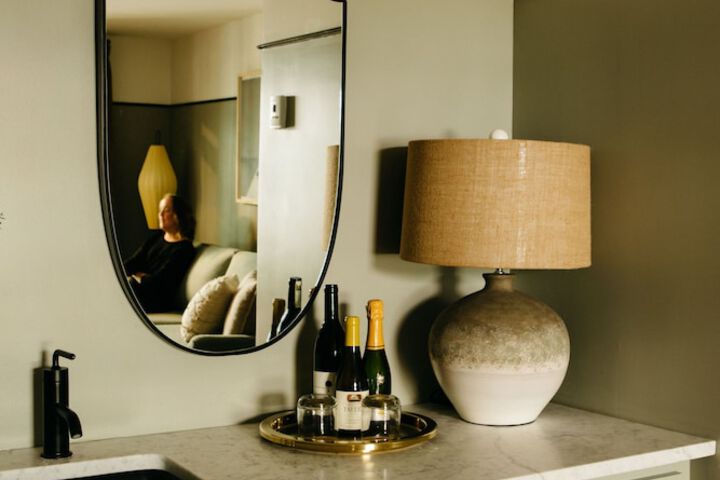 Room 43 of 78