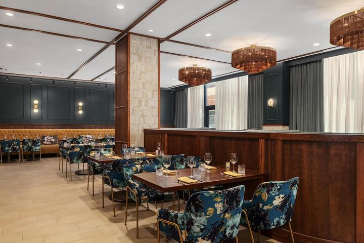 The Peregrine Omaha Downtown Curio Collection by Hilton