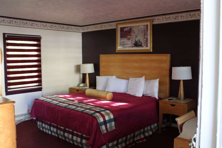 Room 27 of 39