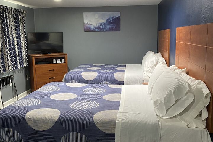 Room 21 of 34
