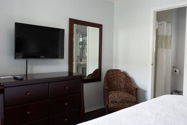 Room 45 of 66