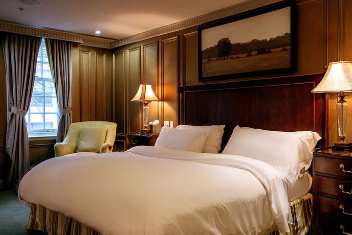 Room 44 of 61