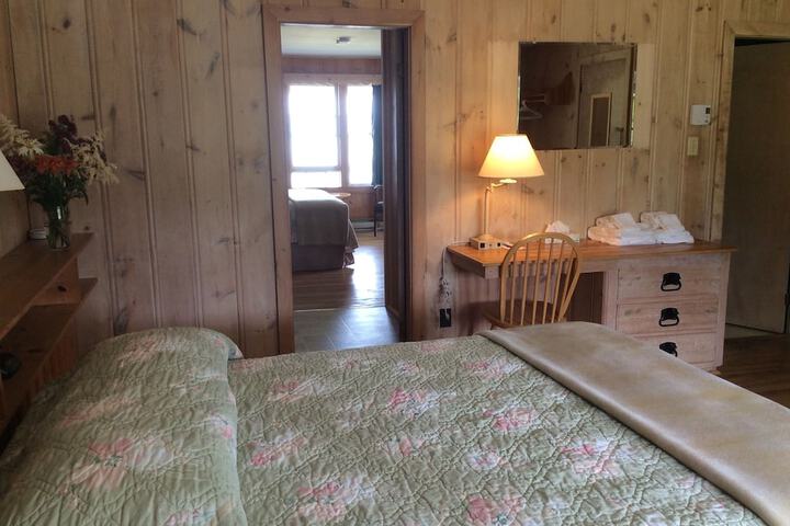 Room 11 of 40
