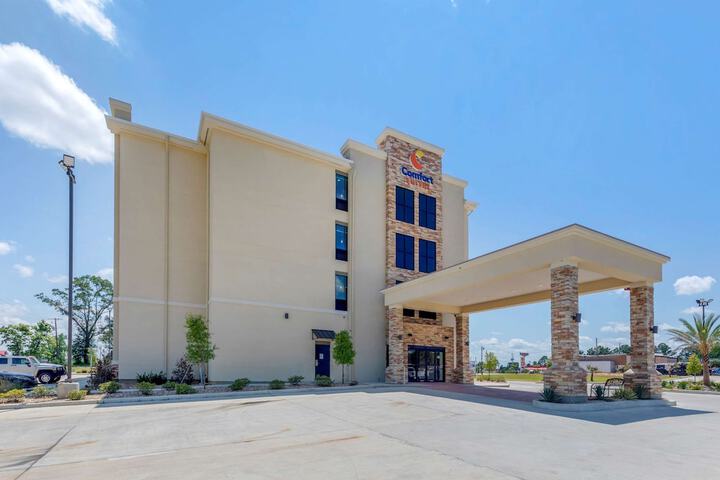 Hotel 4 of 51