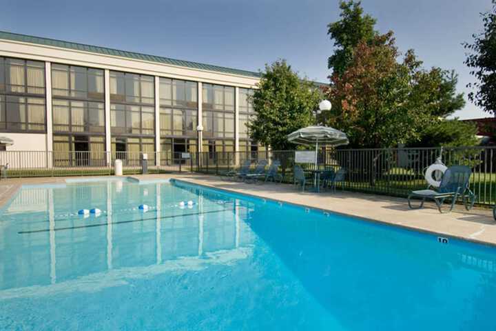 Pool 4 of 28