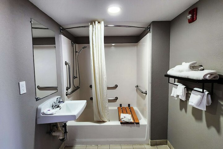 Room 29 of 31