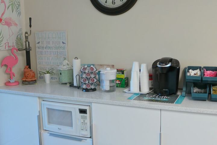 Breakfast/Coffee Service 56 of 66