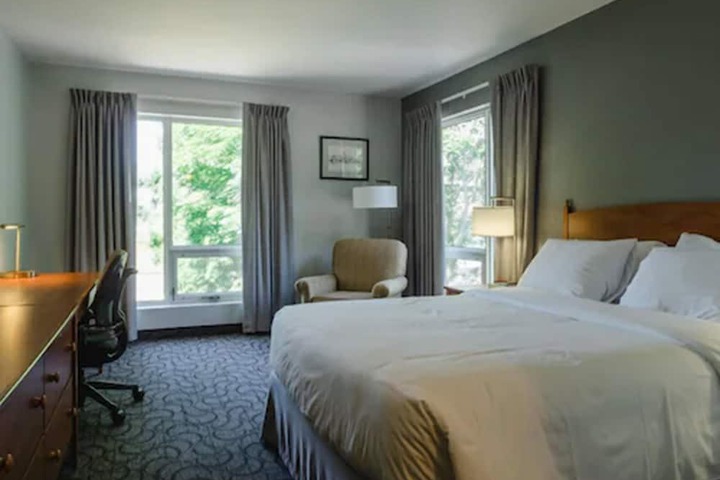 Room 15 of 22
