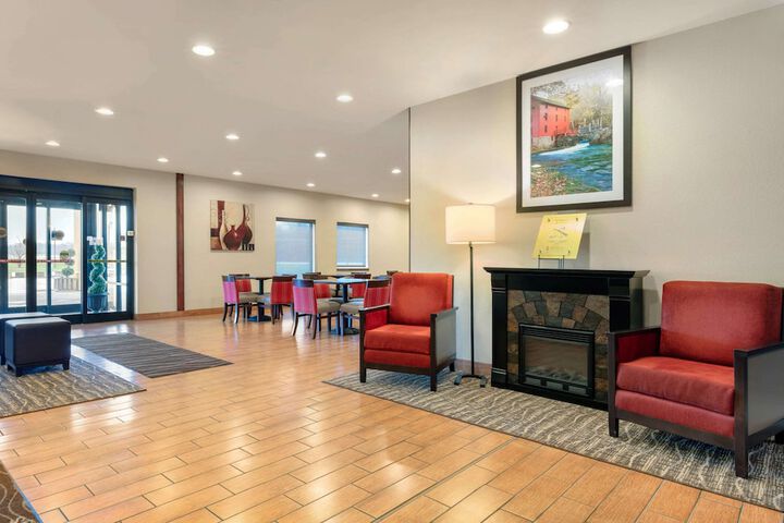 Hotel Interior 7 of 23