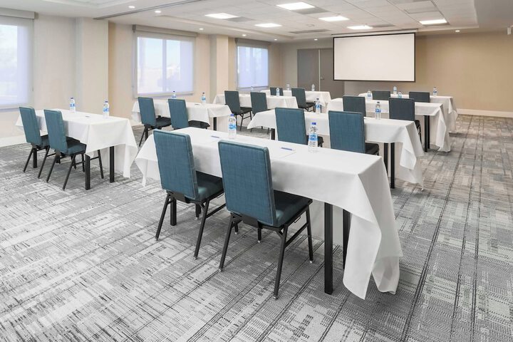 Four Points by Sheraton Ontario-Rancho Cucamonga
