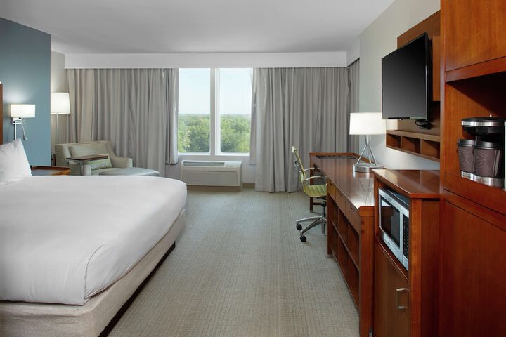 Room 26 of 67