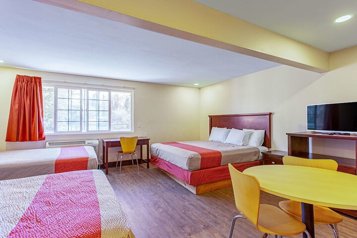 Room 19 of 46