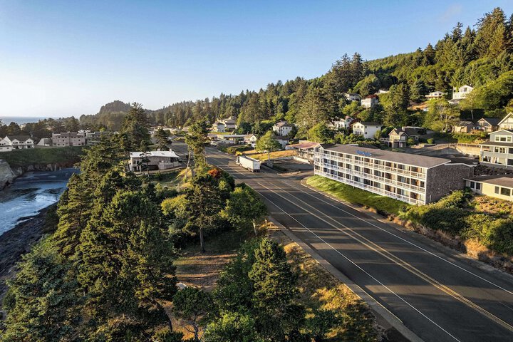 Travelodge by Wyndham Depoe Bay