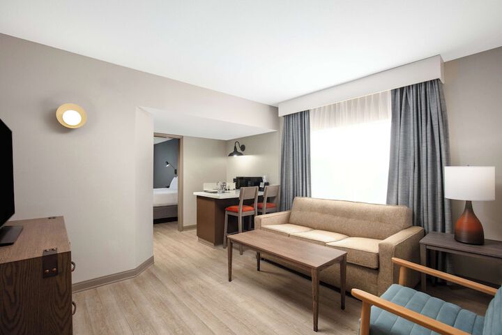 Room 53 of 63