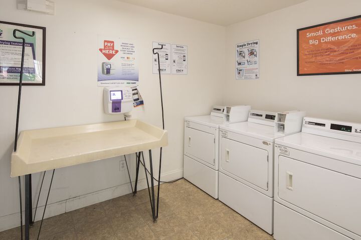 Room 6 of 14