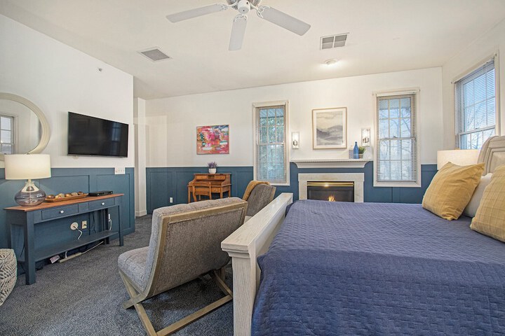 Room 75 of 102