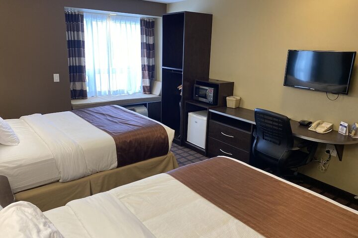 Room 52 of 84